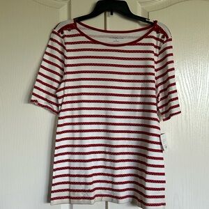 Croft&Barrow red & white striped polkadot round neck T-shirt button detail Large